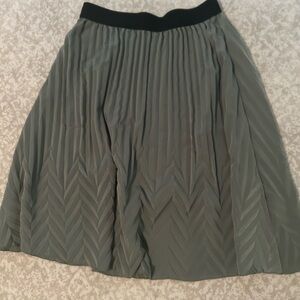 Lularoe Jill Elegant Pleated Skirt